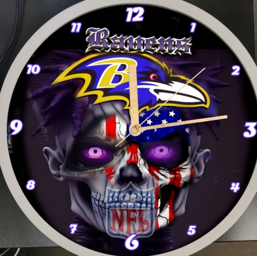 Ravens clock - Picture 4 of 6